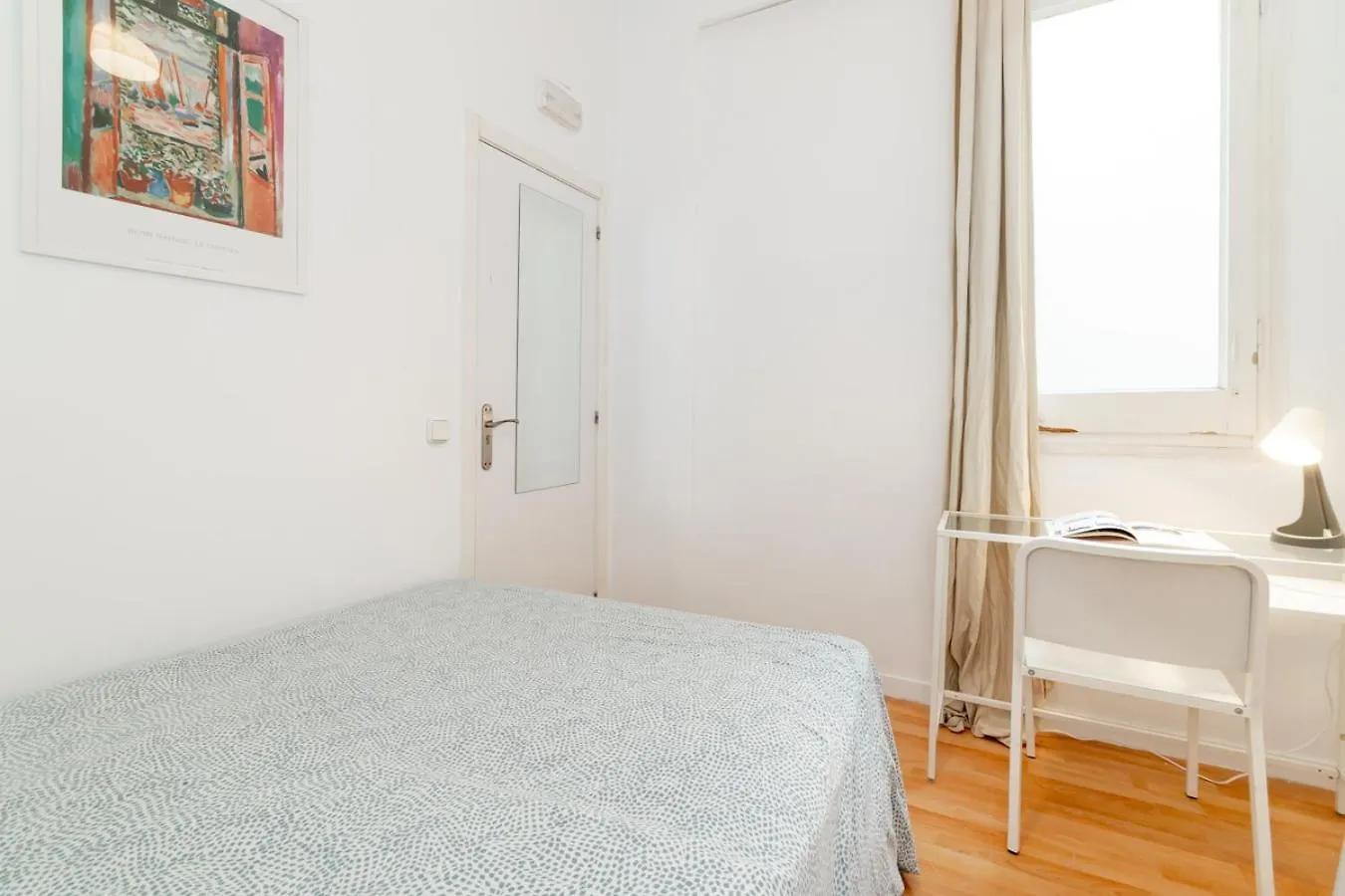 Balmes Private Rooms Barcelona Hostal