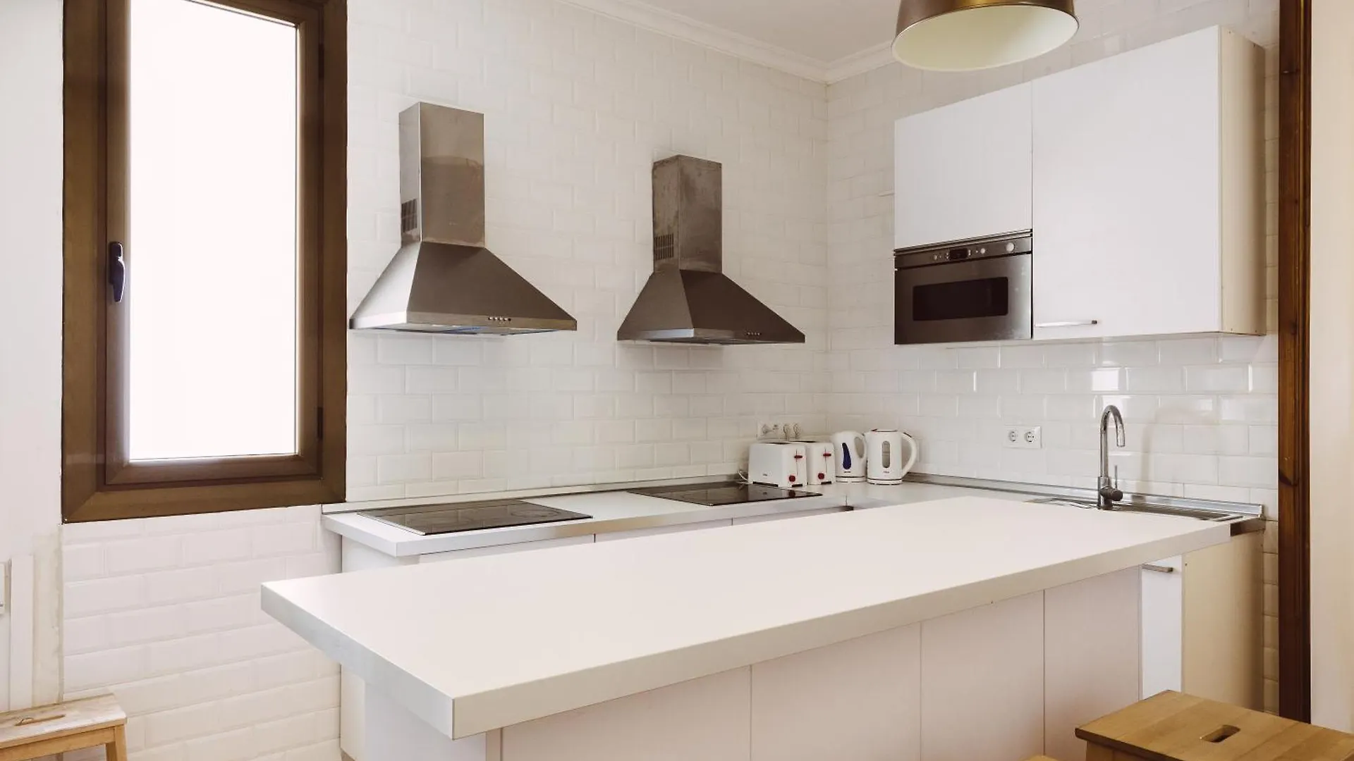 Balmes Private Rooms Barcelona 0*,